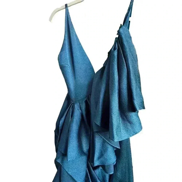 Solace London Deep Jade Ruffle Spaghetti Strap Satin Gown Size 6 NEW NWT! - Picture 5 of 8